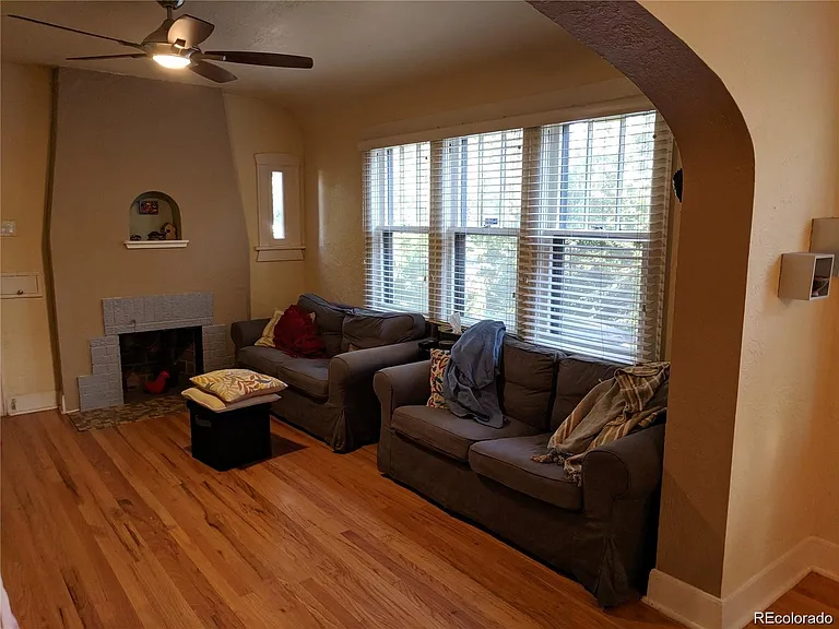 1425 Dexter St — Photo 5