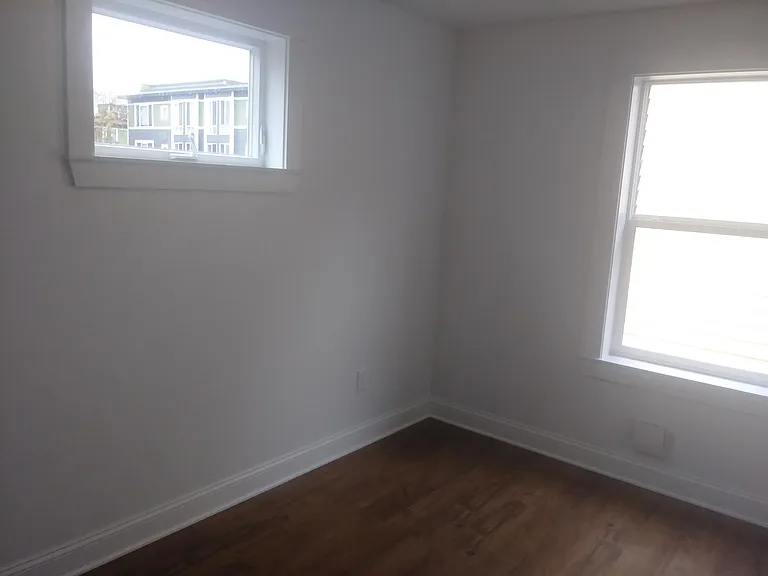 817 13th Ave — Photo 15