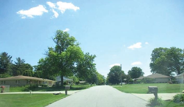 2nd image of 19375 Sundale Dr