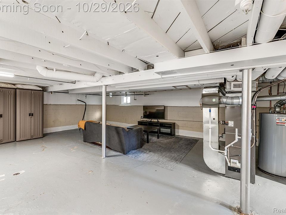 724 Gardenia Ave, photo 29