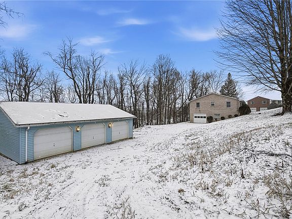 5th image of 120 Grandview Dr
