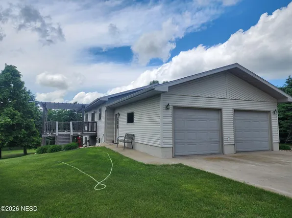 45286 166th St, Watertown, SD 57201