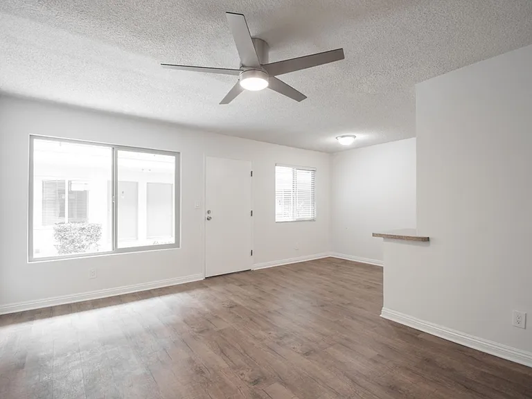 12939 Bonaparte Ave — Photo 2