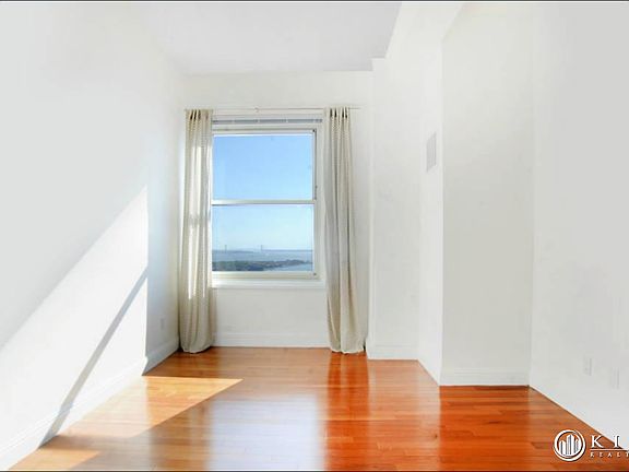 4th image of 88 Greenwich St APT 2804