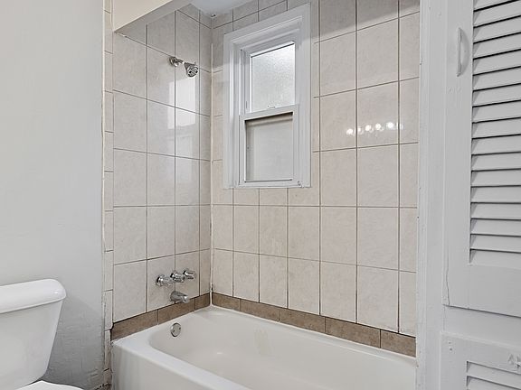4th image of 24540 Hass St