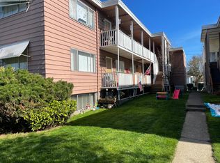 1110 10th Ave APT 6, Longview, WA 98632