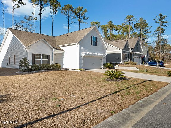 3rd image of 2549 Provence Dr SE