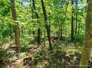 12 Midhurst Ln, Bella Vista, AR 72715