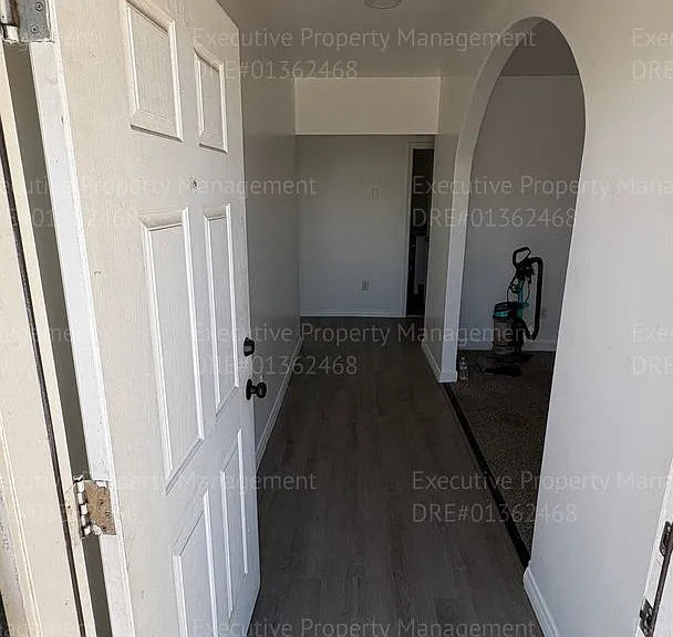 1118 Chico St — Photo 17