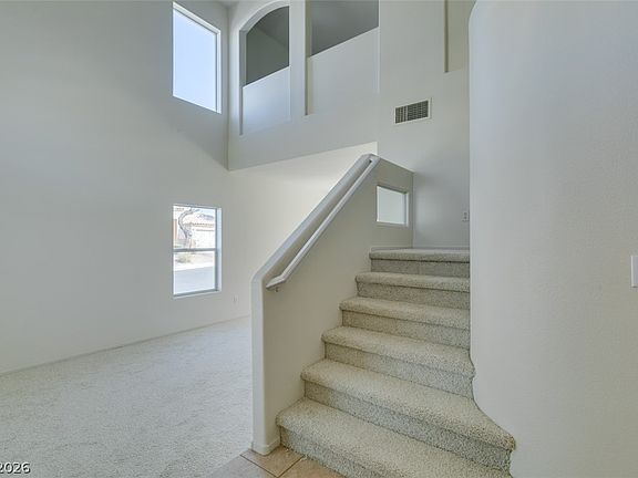 5th image of 268 Deerleap Cir