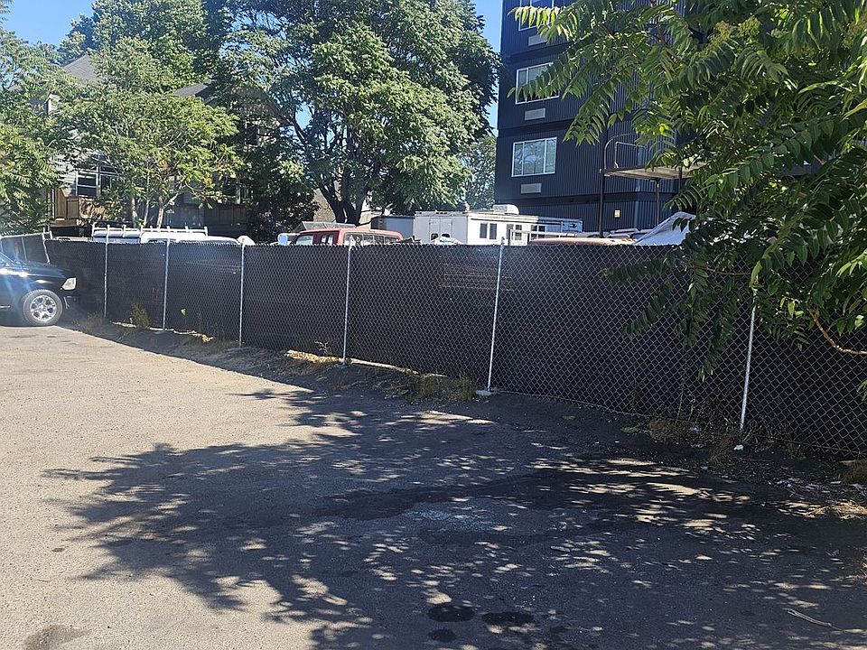 2nd image of M M L King Blvd #L