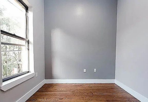 4th image of 294 Powers St #2B