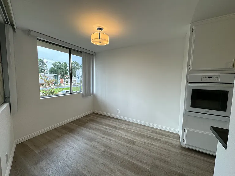 12221 San Vicente Blvd — Photo 30