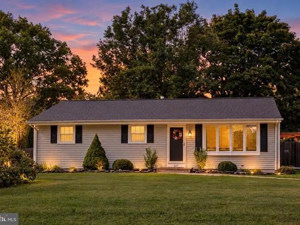 207 W Elm Ave, Berlin, NJ 08009