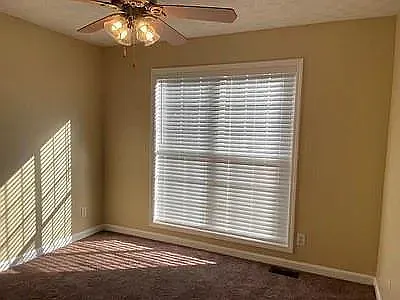 178 Melody Ln — Photo 3