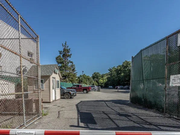 51-28 30th Avenue image 18 of 21