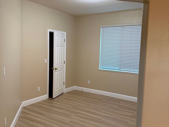 4th image of 6483 Crestview Cir
