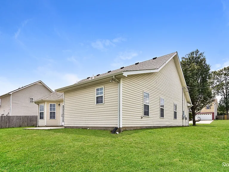 605 Ronnie Erwin Ln — Photo 14