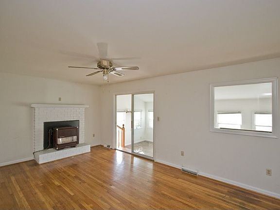 4th image of 104 Saint Paul St