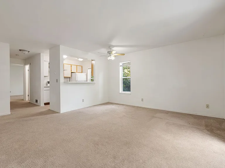 1038 NE 125th St — Photo 14