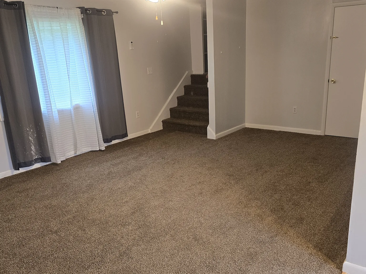 2 bed, $880 — Photo 4