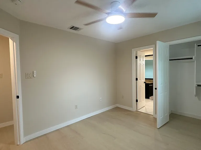 238 Samuel Dr — Photo 21