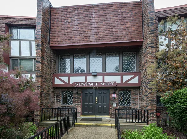 5253 North Lovers Lane ROAD #321, Milwaukee, WI 53225