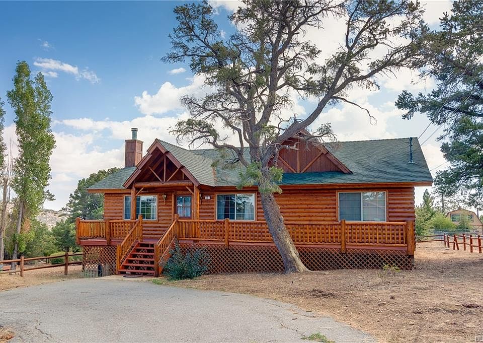 1st image of 631 Villa Grove Dr