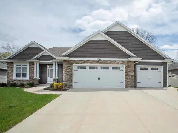 7760 Altmeyer Dr, De Pere, WI 54115