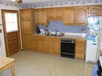4th image of 249 Terry Ln