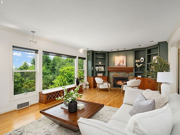 5th image of 3250 SW Donner Way Ct