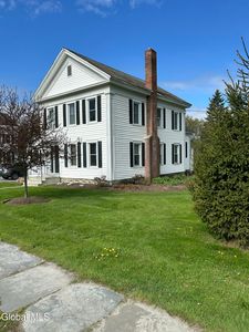 29 NW Washington, Cambridge, NY, 12816