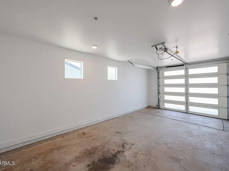 2651 N 71st Pl — Photo 50
