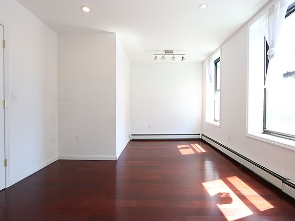 5th image of 603 Washington Ave #2A