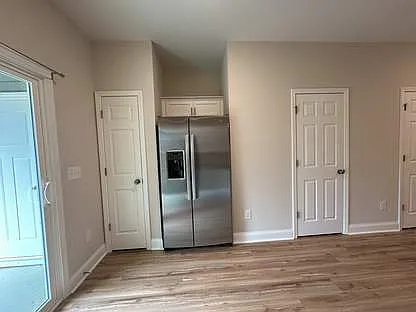 160 Loren Rd — Photo 6