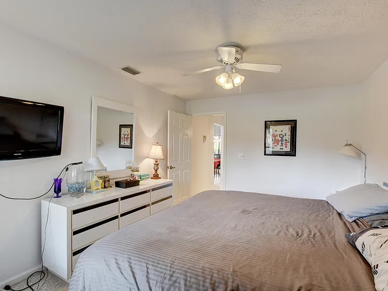 22667 Meridiana Dr — Photo 8
