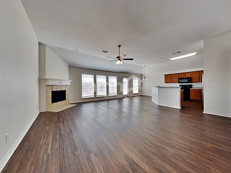 908 Mesa Vista Dr — Photo 8