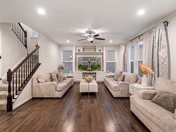 3rd image of 8514 Raptor Ridge Ln