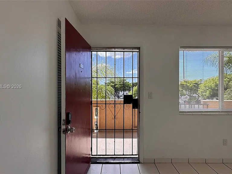 8401 SW 107th Ave #331E — Photo 35