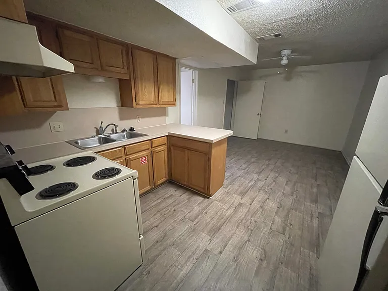 200 Hann St #19 — Photo 6