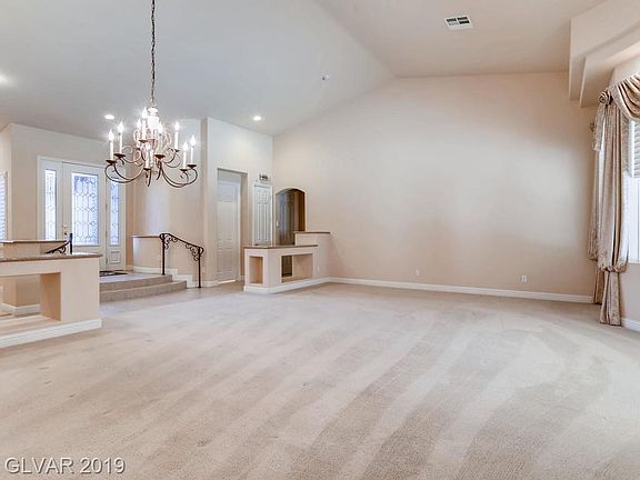 5th image of 10647 San Bellacova Ct