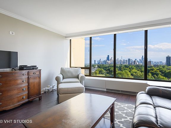 4th image of 2800 N Lake Shore Dr APT 1304