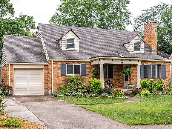 3rd image of 116 Canterbury Dr