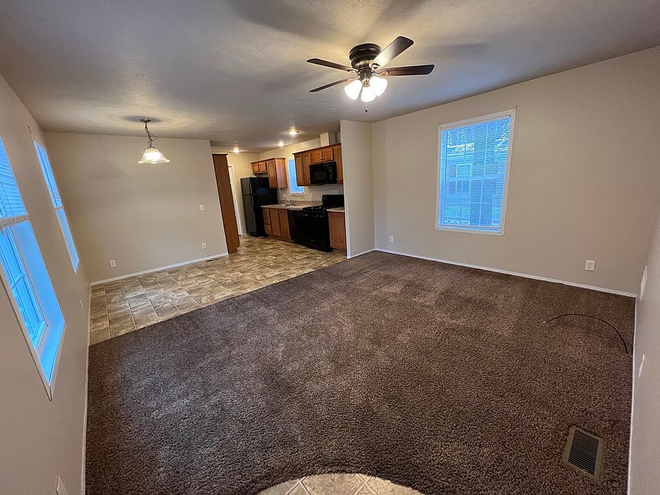 1st image of 516 Courtland Ln #241