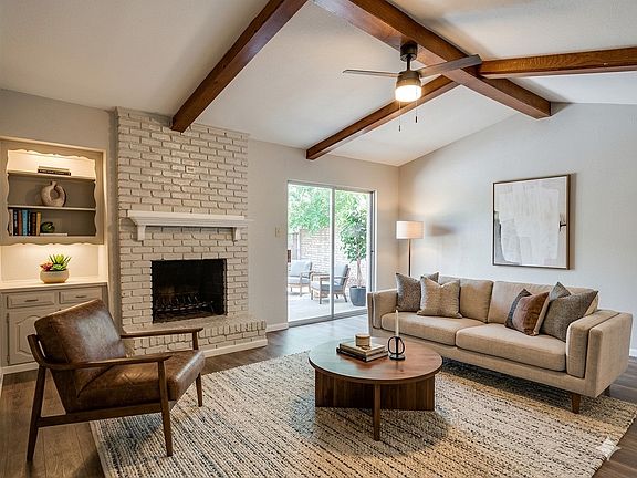 4th image of 1039 Oak Meadow Ln