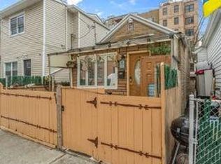 1120 Banner Ave, Brooklyn, NY 11235