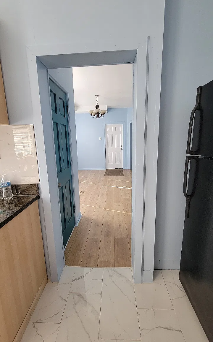 3 bed, 1.5 bath, 1300 sqft, $2,150 — Photo 4