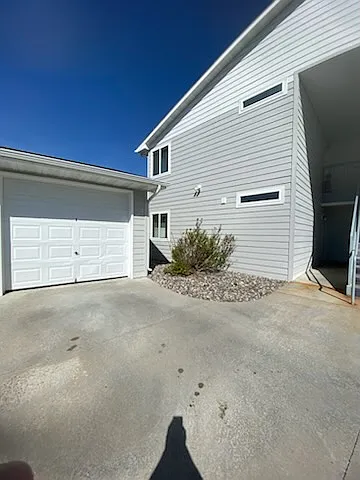 712 Oakmont Rd #3 — Photo 2