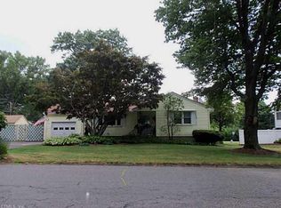 20 Illinois Ave, Bristol, CT 06010