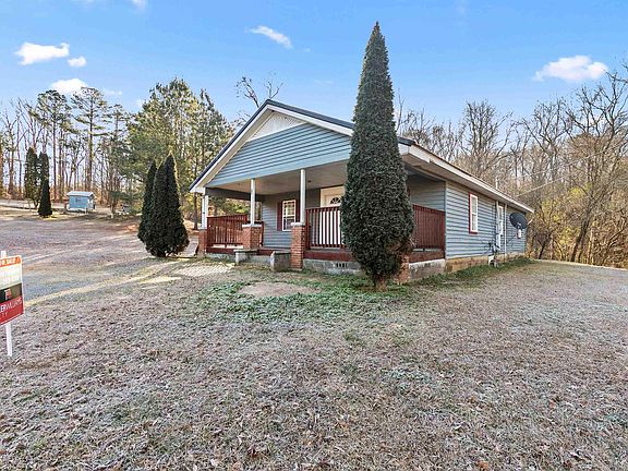 3rd image of 102 Roll Tide Rd